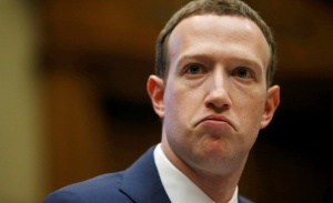 Facebook grozi z umikom iz Evrope
